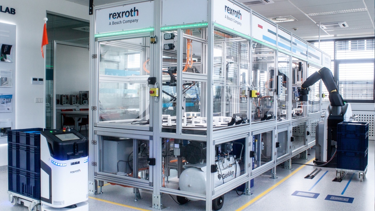 Smart Production Line & Robotics Showroom